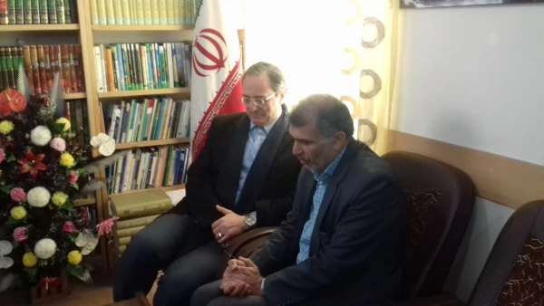 آیت الله ناصری در دیدار با دکترمهرمحمدی ،سرپرست دانشگاه فرهنگیان:
دانشگاه تربیت معلم زمینه ساز ساختن جامعه فردا ایران اسلامی
 4