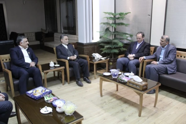 دیدار مهرمحمدی، سرپرست دانشگاه فرهنگیان با استاندار یزد  5