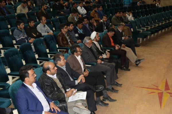 دکتر رضایی، سرپرست امور پردیس های استانی دانشگاه فرهنگیان استان یزد: 

بنده انتقاد پذیری را یک فرصت می دانم و آن را موتور محرک مسؤولان
 5