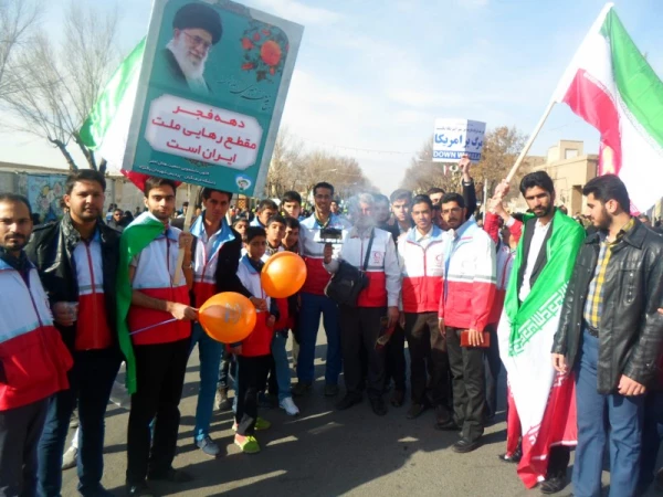 حضور اساتید ، کارکنان و دانشجویان پردیس شهیدان پاکنژاد در راهپیمایی عظیم 22 بهمن 9