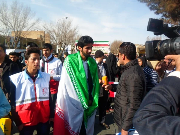 حضور اساتید ، کارکنان و دانشجویان پردیس شهیدان پاکنژاد در راهپیمایی عظیم 22 بهمن 10