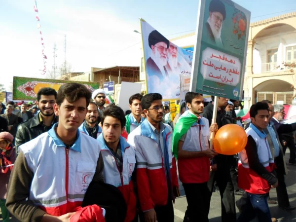 حضور اساتید ، کارکنان و دانشجویان پردیس شهیدان پاکنژاد در راهپیمایی عظیم 22 بهمن 13