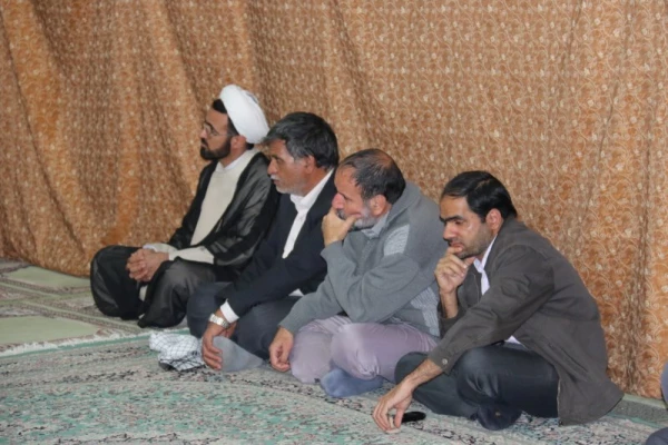 در آستانه سالروز شهادت حضرت زهرا(س) در نمازخانه پردیس برگزار می شود:

مراسم سخنرانی استاد آبایی و مداحی مداحان اهل بیت 
 9