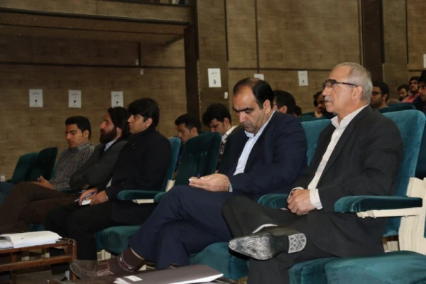 در پردیس شهیدان پاک نژاد برگزار شد:

کارگاه آموزشی اجرای درس پروژه 5