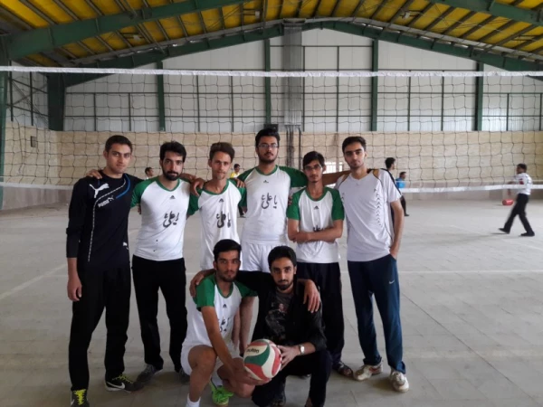 با همت واحد تربیت بدنی پردیس برگزار شد:

مسابقات  والیبال  4