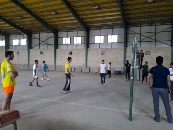 با همت واحد تربیت بدنی پردیس برگزار شد:

مسابقات  والیبال  6