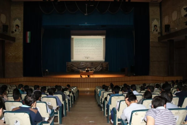 در پردیس شیدان پاک نژاد برگزار شد:

کارگاه آموزشی جاسوسی سایبری
 5