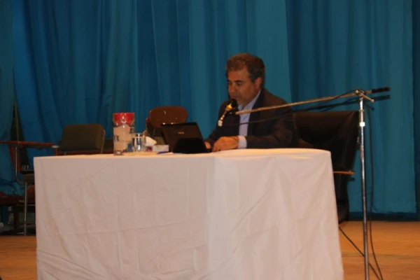 با همت امور فرهنگی پردیس برگزار شد :

همایش علمی عاشورایی 
 4