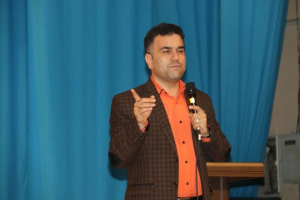 با حضور دکتر گرامی برگزار شد :

کارگاه آموزشی آشنایی با مرکز مشاوره پردیس  11