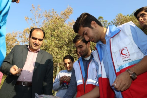 به مناسبت هفته تربیت بدنی و سلامت برگزار شد:
برگزاری ورزش صبحگاهی در زمین چمن پردیس 8