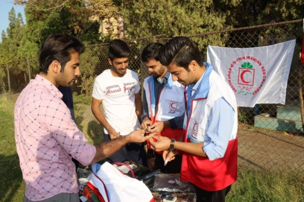 به مناسبت هفته تربیت بدنی و سلامت برگزار شد:
برگزاری ورزش صبحگاهی در زمین چمن پردیس 10