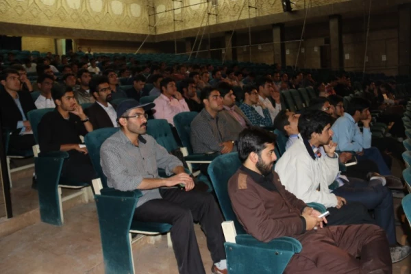 در ادامه سلسله کارگاه های آموزشی روزهای یکشنبه :

برگزاری کارگاه آموزشی آداب تعلیم و تربیت و حقوق متقابل استاد و دانشجو 4