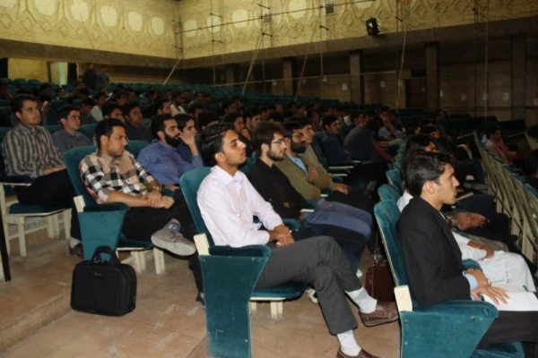 در ادامه سلسله کارگاه های آموزشی روزهای یکشنبه :

برگزاری کارگاه آموزشی آداب تعلیم و تربیت و حقوق متقابل استاد و دانشجو 5