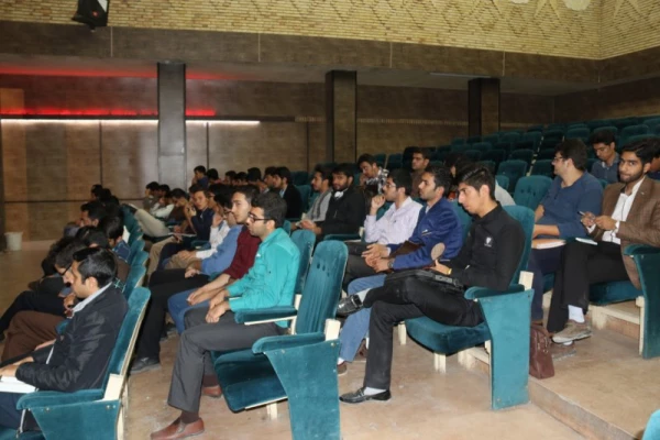 در ادامه سلسله کارگاه های آموزشی روزهای یکشنبه :

برگزاری کارگاه آموزشی آداب تعلیم و تربیت و حقوق متقابل استاد و دانشجو 6