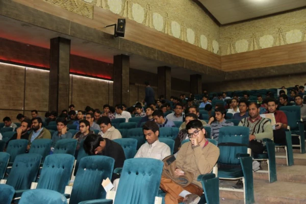 به مناسبت هفته کتاب و کتابخوانی برگزار شد :

کارگاه آموزشی تبیین جایگاه و اهمیت کتاب و مطالعه در ایران و اسلام 6