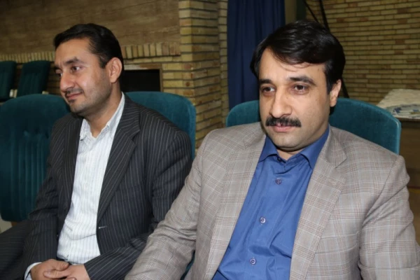 به مناسبت هفته کتاب و کتابخوانی برگزار شد :

کارگاه آموزشی تبیین جایگاه و اهمیت کتاب و مطالعه در ایران و اسلام 9