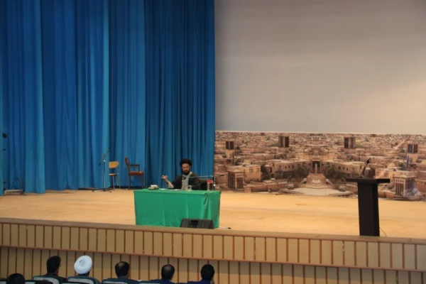 به مناسبت هفته پژوهش برگزار شد:

کارگاه آموزشی اهمیت و جایگاه تفکر و پژوهش  6