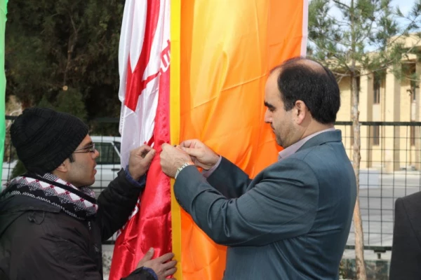 در پردیس شهیدان پاک نژاد یزد برگزار شد:

مراسم بزرگداشت روز 12 بهمن با برافراشتن پرچم مقدس جمهوری اسلامی ایران 3