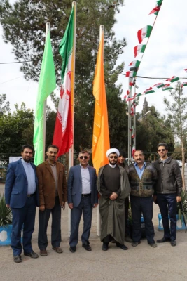 در پردیس شهیدان پاک نژاد یزد برگزار شد:

مراسم بزرگداشت روز 12 بهمن با برافراشتن پرچم مقدس جمهوری اسلامی ایران 7