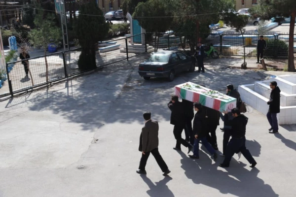 در ایام شهادت حضرت زهرا(س) :

عطر شهادت در فضای دانشگاه فرهنگیان یزد پیچید. 8