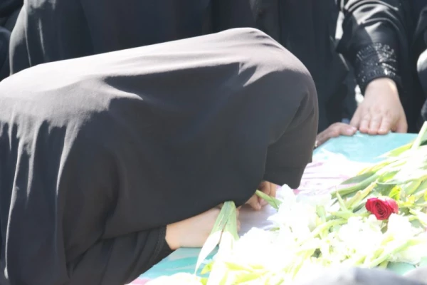 در ایام شهادت حضرت زهرا(س) :

عطر شهادت در فضای دانشگاه فرهنگیان یزد پیچید. 13