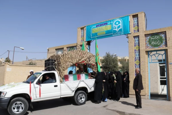 در ایام شهادت حضرت زهرا(س) :

عطر شهادت در فضای دانشگاه فرهنگیان یزد پیچید. 21