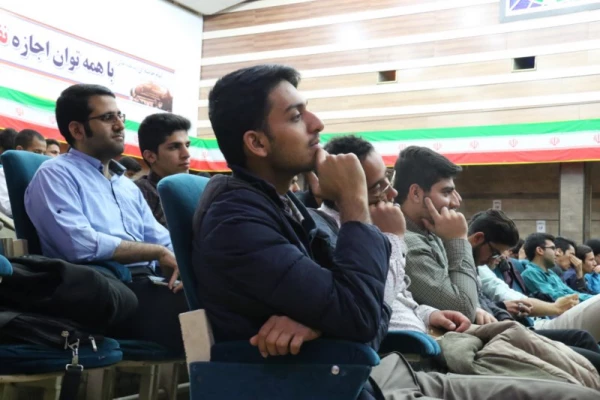 در ادامه سسلسه کارگاه های آموزشی روزهای یکشنبه :

کارگاه آموزشی «خودشناسی و درمان ریشه ای کسب آرامش و سعادت انسان، از طریق نماز» برگزار شد 12