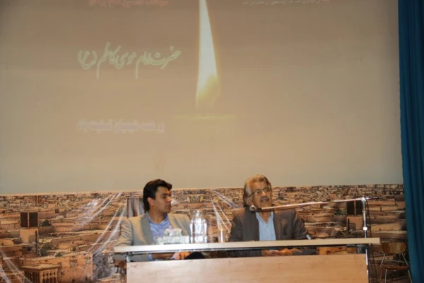 کارگاه آموزشی «یزدشناسی و قابلیت های گردشگری یزد» برگزار شد. 8