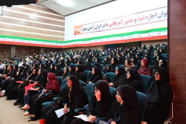 در راستای توافق نامه ی فی مابین دانشگاه فرهنگیان یزد و دانشگاه علوم پزشکی شهید صدوقی:

همایش بزرگ رمز و راز یک ازدواج موفق برگزار شد 10