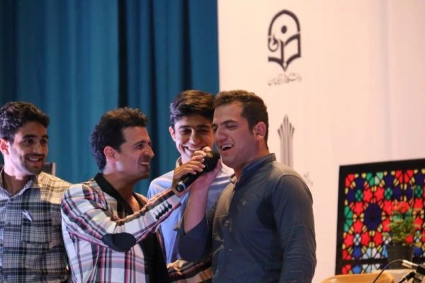 در راستای توافق نامه ی فی مابین دانشگاه فرهنگیان یزد و دانشگاه علوم پزشکی شهید صدوقی:

همایش بزرگ رمز و راز یک ازدواج موفق برگزار شد 20