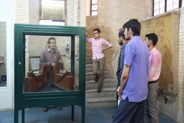 بازدید جمعی دانشجومعلمان پردیس  از موزه علوم طبیعی یزد 7