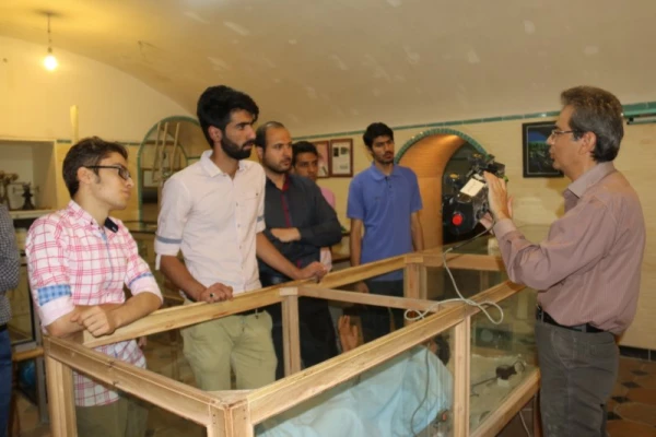 بازدید جمعی دانشجومعلمان پردیس  از موزه علوم طبیعی یزد 9