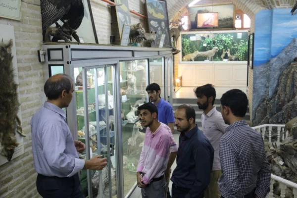 بازدید جمعی دانشجومعلمان پردیس  از موزه علوم طبیعی یزد 17
