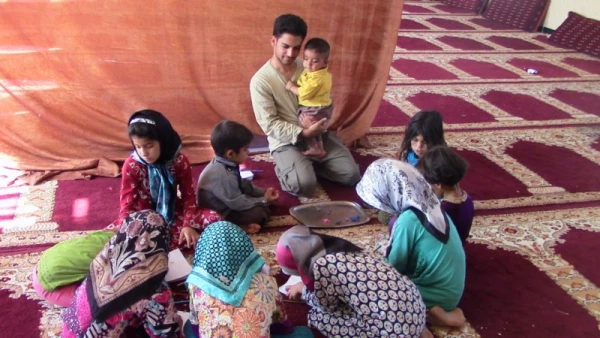 گزارش حضور گروه جهادی بسیج دانشجویی پردیس شهیدان پاک نژاد در مناطق محروم استان کرمانشاه 15