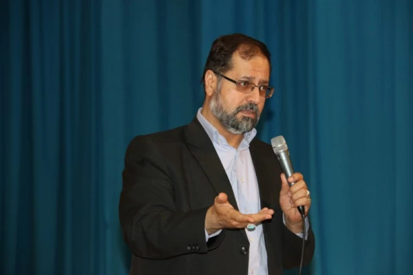 با همکاری کانون قرآن و عترت پردیس برگزار شد:

محفل انس با قرآن 10