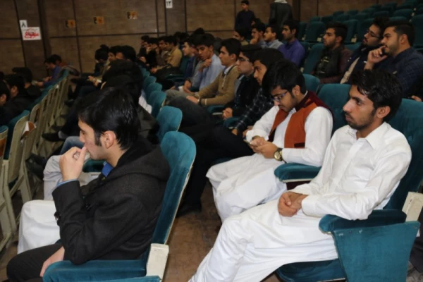 به همت بسیج دانشجویی پردیس شهیدان پاک نژاد یزد برگزار شد:

مراسم روز  گرامیداشت روز دانشجو 7