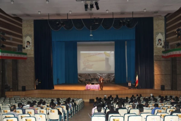 به همت انجمن علمی الهیات پردیس شهیدان پاک نژاد برگزار شد:

کارگاه آموزشی سواد رسانه ای، سواد خبری 3