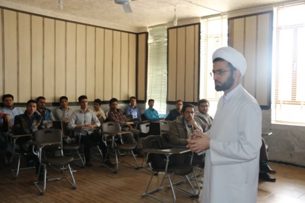 آموزش  ضمن خدمت معارف قرآن، نماز و مهدویت (طرح معراج) ویژه دانشجومعلمان ورودی 93 دانشگاه فرهنگیان
 2