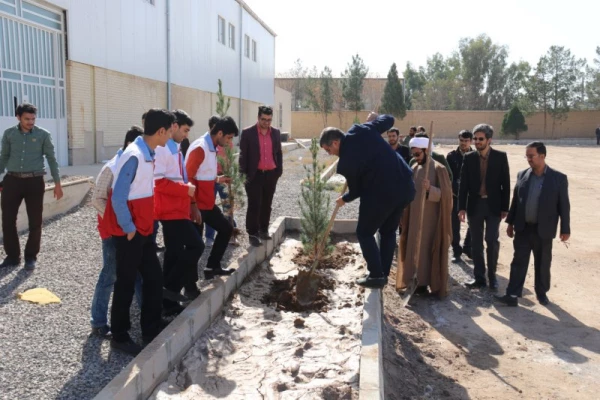 برگزاری مراسم به مناسبت ۱۵ اسفند روز درختکاری در دانشگاه فرهنگیان یزد 
 4