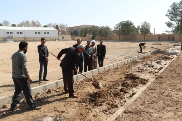 برگزاری مراسم به مناسبت ۱۵ اسفند روز درختکاری در دانشگاه فرهنگیان یزد 
 5