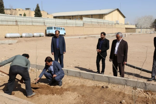 برگزاری مراسم به مناسبت ۱۵ اسفند روز درختکاری در دانشگاه فرهنگیان یزد 
 8