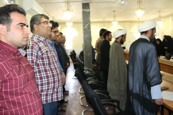 با همت اداره امور آموزشی و پژوهشی مدیریت استانی برگزار شد:

اولین کرسی ترویجی عرضه و نقد ایده علمی دانشگاه فرهنگیان یزد 6