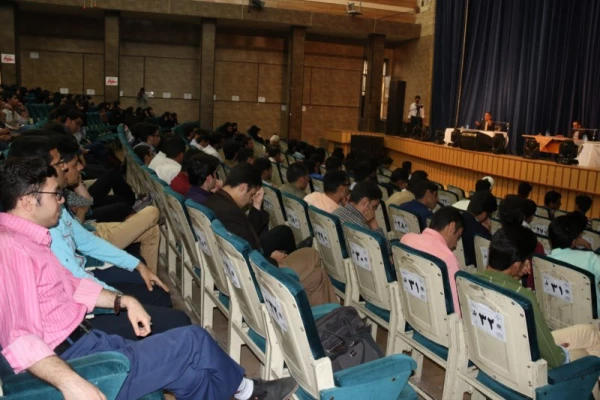 مناظره سیاسی با موضوع واکاوی اعتراضات مردمی در دی ماه 96
 2