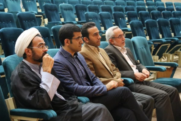 همایش فرهنگی به همت کانون بینش مطهر
 2