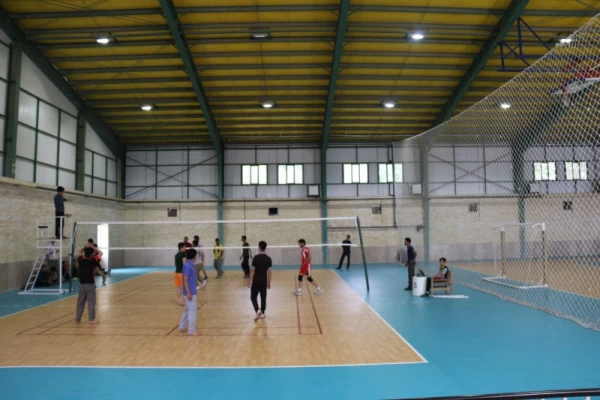 برگزاری مسابقات والیبال در پردیس شهیدان پاکنژاد 
 4