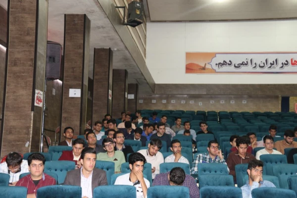 برگزاری کارگاه مهدویت در دانشگاه فرهنگیان یزد
 6