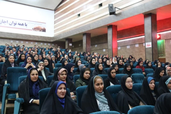 برگزاری مراسم جشن هفته معلم در دانشگاه فرهنگیان یزد ویژه دانشجو معلمان
 16