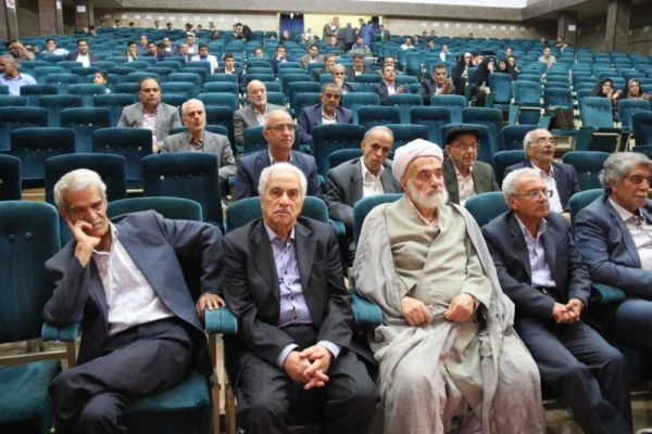 برگزاری مراسم جشن هفته معلم در دانشگاه فرهنگیان یزد ویژه پیشکسوتان، اساتید و کارکنان دانشگاه
 2