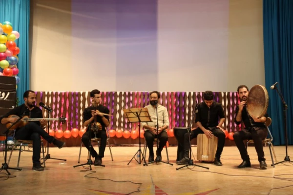 برگزاری مراسم جشن هفته معلم در دانشگاه فرهنگیان یزد ویژه پیشکسوتان، اساتید و کارکنان دانشگاه
 3