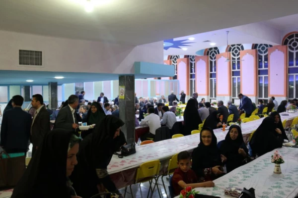 برگزاری مراسم جشن هفته معلم در دانشگاه فرهنگیان یزد ویژه پیشکسوتان، اساتید و کارکنان دانشگاه
 4